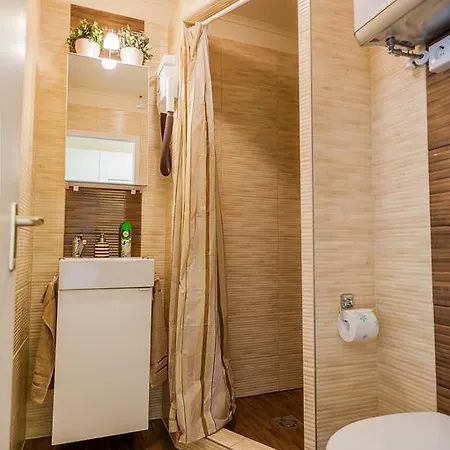 Milan * שיופוק