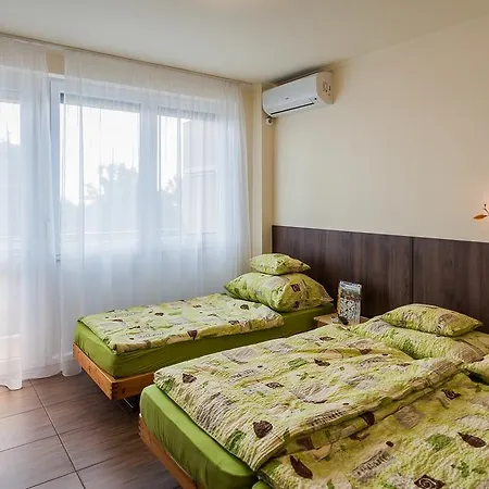 Milan * שיופוק